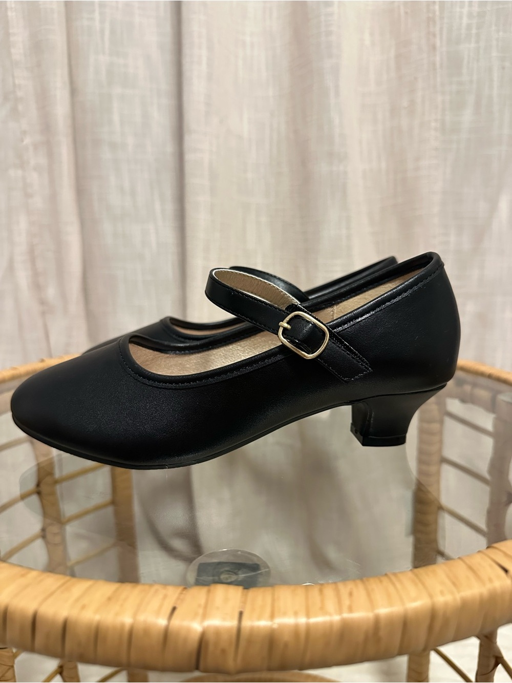 Dufannie Girls Dress Shoes Low Heels Princess Flats Mary Jane’s - Picture 3 of 5
